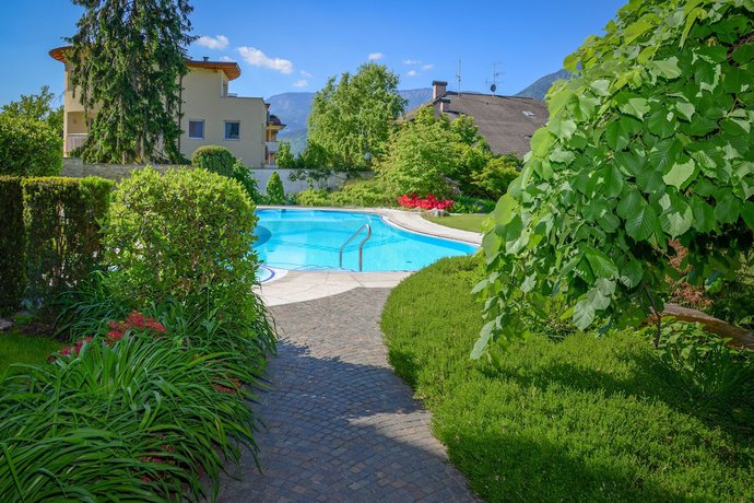 Imagen de la piscina del Hotel Garni Gunther, Burgstall - Postal. Foto 20