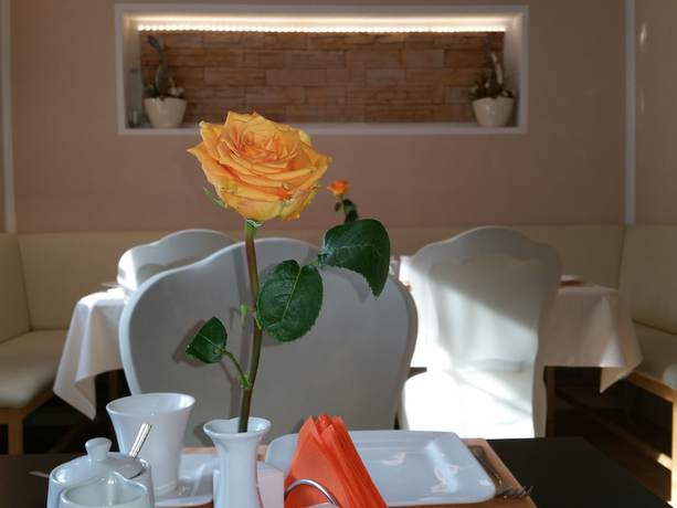 Imagen del bar/restaurante del Hotel Garni Haus Sonneneck. Foto 5