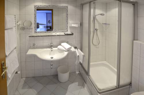 Imagen de la habitación del Hotel Garni Helvetia. Foto 7
