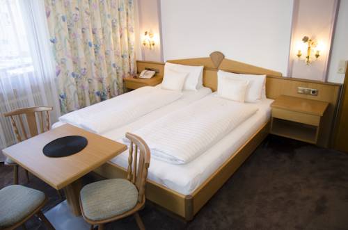 Imagen de la habitación del Hotel Garni Helvetia. Foto 10