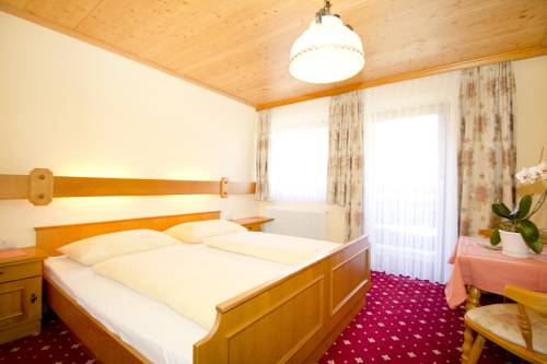Imagen de la habitación del Hotel Garni Hochwurzen. Foto 6