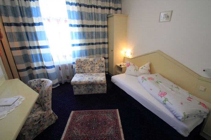 Imagen de la habitación del Hotel Garni Hubertus. Foto 7