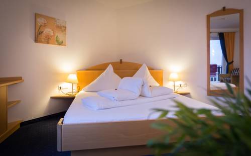 Imagen de la habitación del Hotel Garni Katnau. Foto 1