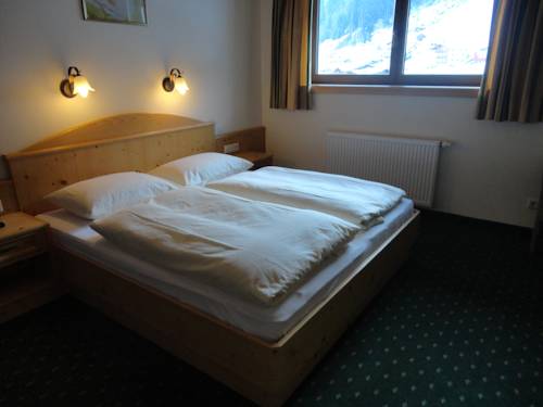 Imagen de la habitación del Hotel Garni Klocker. Foto 11