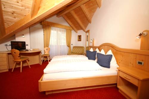 Imagen de la habitación del Hotel Garni La Ciasota. Foto 12
