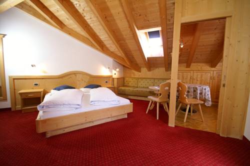 Imagen de la habitación del Hotel Garni La Ciasota. Foto 15