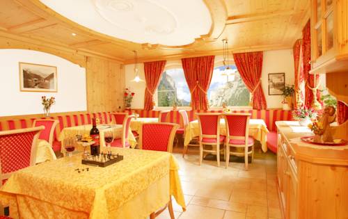 Imagen de la habitación del Hotel Garni La Majon. Foto 4