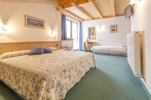 Imagen de la habitación del Hotel Garni La Stua. Foto 3
