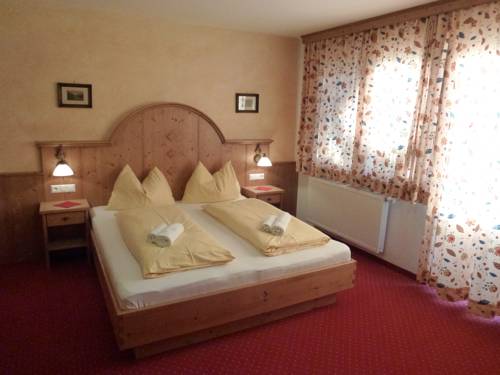 Imagen de la habitación del Hotel Garni Landhaus Trenkenbach. Foto 4