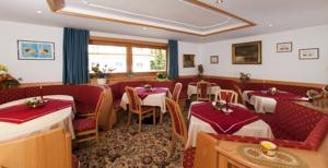 Imagen del bar/restaurante del Hotel Garni Lanzinger. Foto 2
