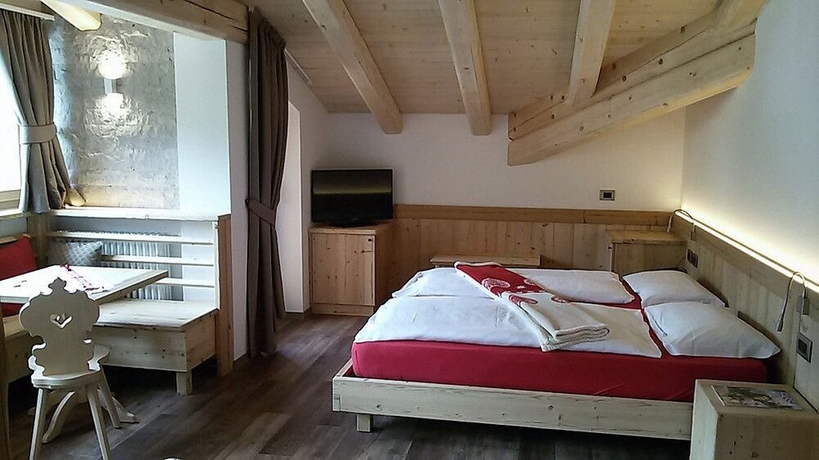 Imagen de la habitación del Hotel Garni Lastei. Foto 12