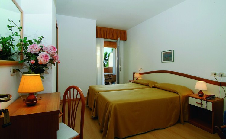Imagen de la habitación del Hotel Garni Losanna. Foto 12