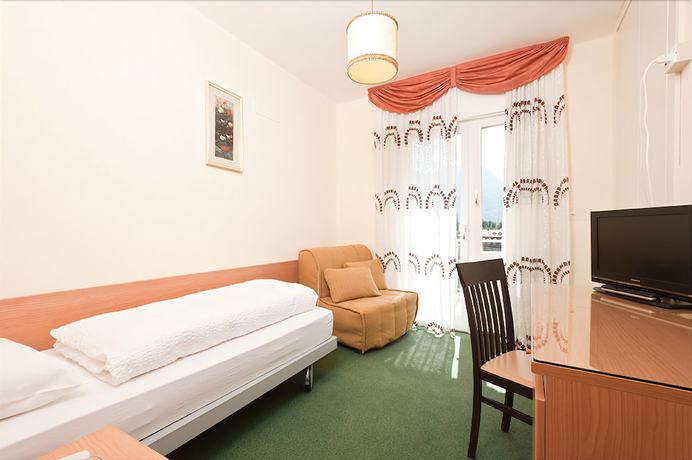 Imagen de la habitación del Hotel Garni Lux. Foto 17