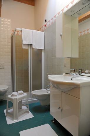 Imagen de la habitación del Hotel Garni Maria. Foto 17