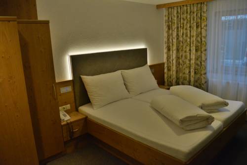 Imagen de la habitación del Hotel Garni Maria Theresia. Foto 3