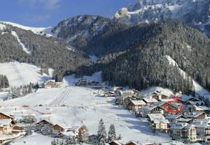 Imagen de los exteriores del Hotel Garni Mezdi. Foto 4