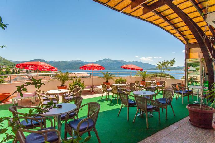 Imagen del bar/restaurante del Hotel Garni Milica. Foto 3