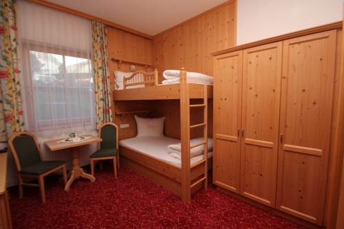 Imagen de la habitación del Hotel Garni Monte Bianco. Foto 7