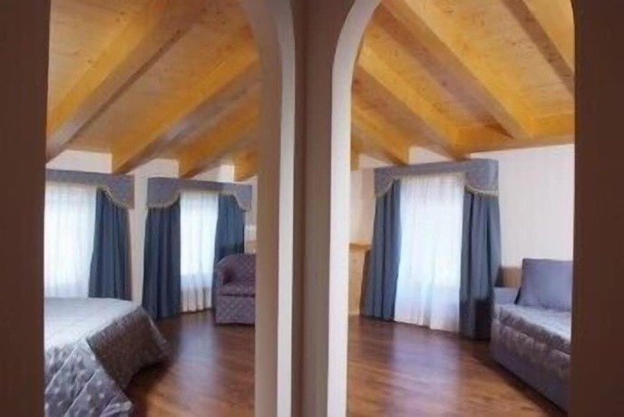 Imagen de la habitación del Hotel Garni Mountain Resort. Foto 15