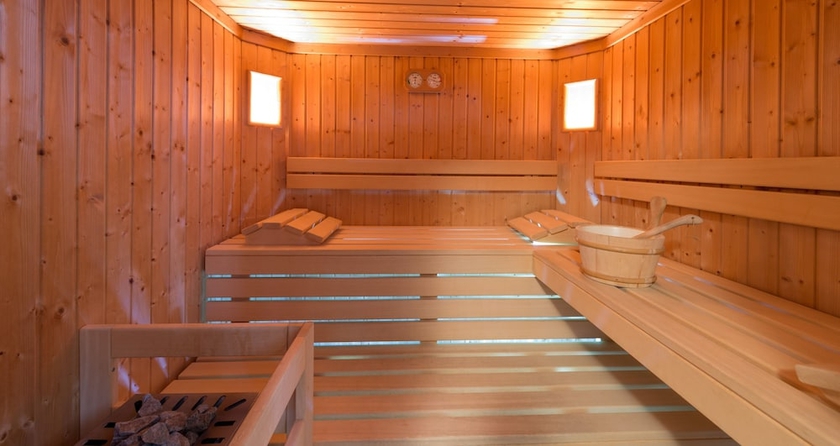 Imagen de la piscina del Hotel Garni Niederbacher. Foto 19