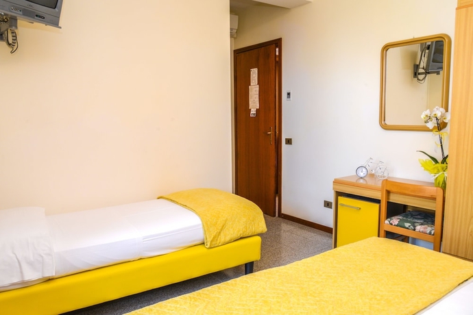 Imagen de la habitación del Hotel Garni Onda. Foto 8