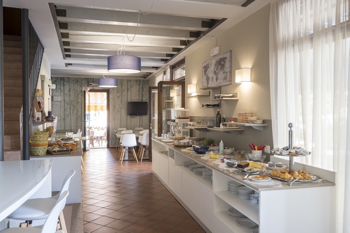 Imagen del bar/restaurante del Hotel Garni Onda. Foto 4