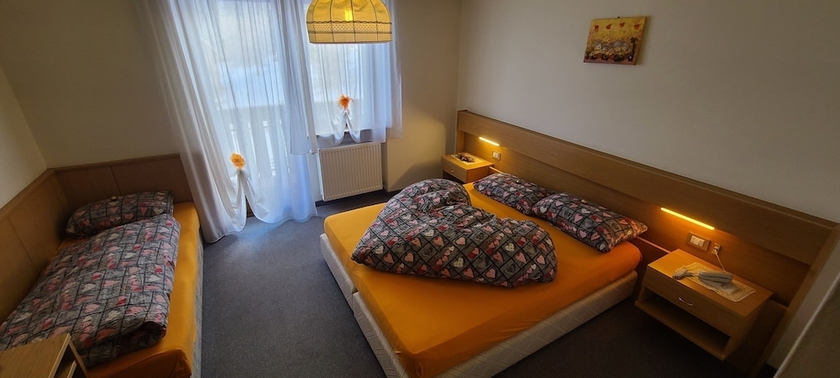 Imagen de la habitación del Hotel Garni Ongaro. Foto 8