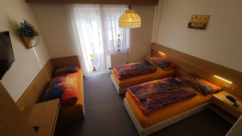 Imagen de la habitación del Hotel Garni Ongaro. Foto 10