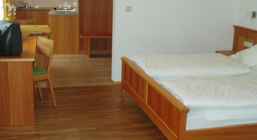 Imagen de la habitación del Hotel Garni Planaces. Foto 3
