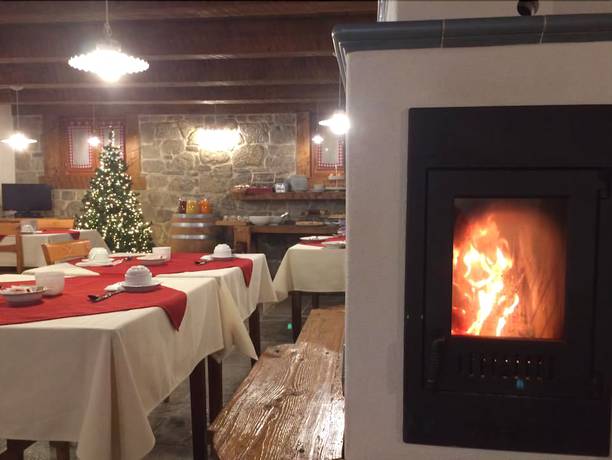 Imagen del bar/restaurante del Hotel Garni Plueme. Foto 5