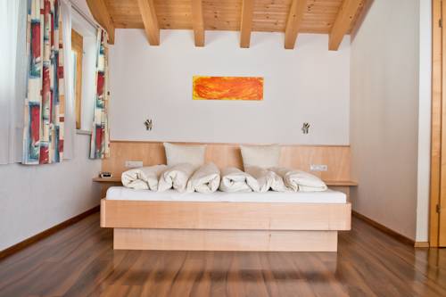 Imagen de la habitación del Hotel Garni Ragaz. Foto 15