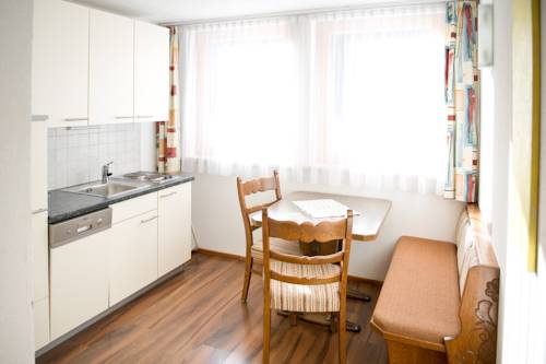 Imagen de la habitación del Hotel Garni Ragaz. Foto 16