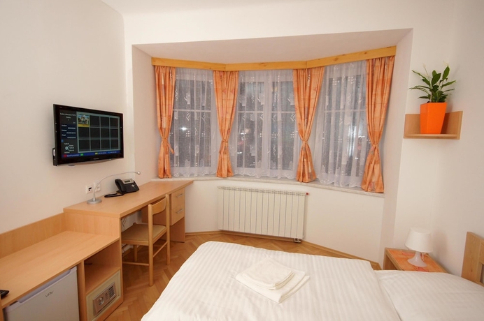 Imagen de la habitación del Hotel Garni Rambousek. Foto 5