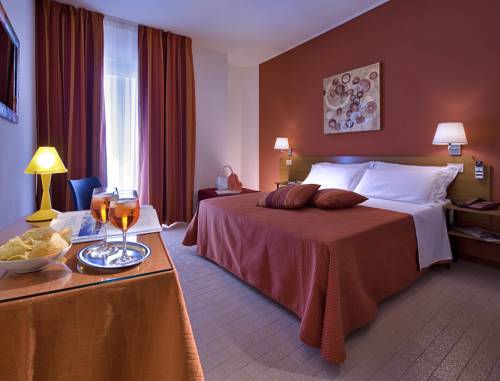 Imagen de la habitación del Hotel Garni Renania. Foto 10