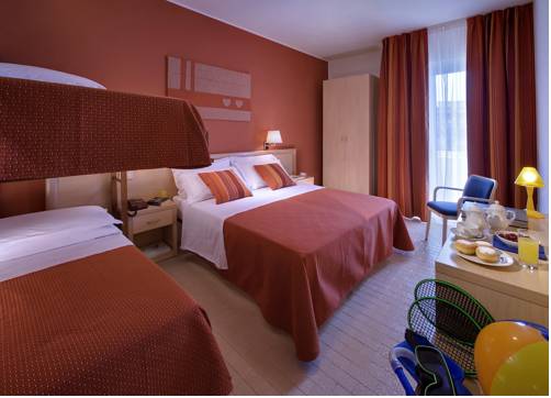 Imagen de la habitación del Hotel Garni Renania. Foto 11