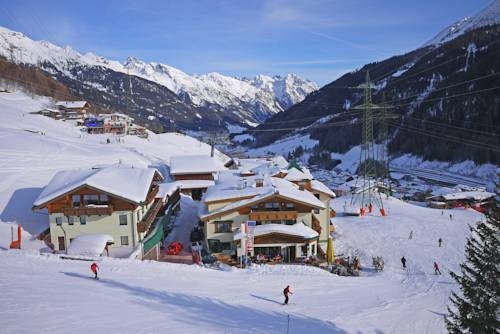 Imagen general del Hotel Garni - Restaurant Kaminstube. Foto 3