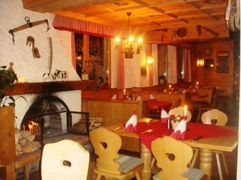 Imagen general del Hotel Garni - Restaurant Kaminstube. Foto 4