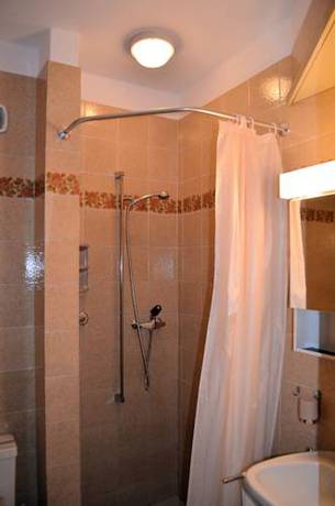 Imagen de la habitación del Hotel Garni Rivabella Au Lac. Foto 4