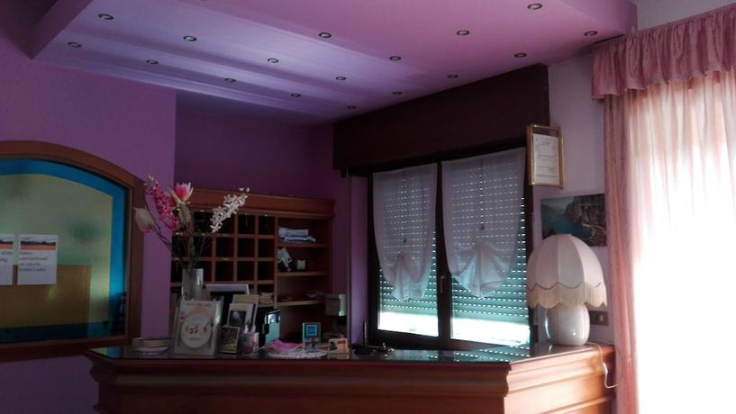 Imagen de los interiores del Hotel Garni Rosa. Foto 17