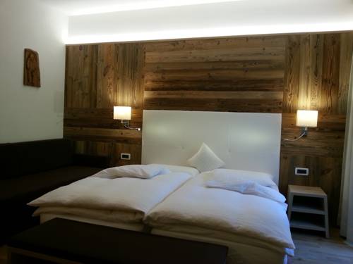 Imagen de la habitación del Hotel Garni Royal. Foto 2