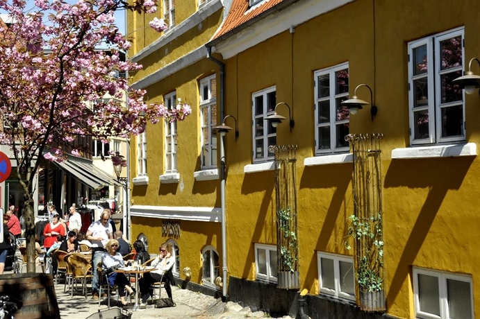 Imagen de los exteriores del Hotel Garni Svendborg. Foto 6