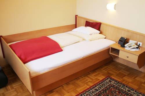 Imagen de la habitación del Hotel Garni Thermenoase. Foto 9