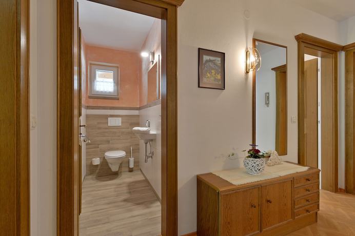 Imagen de la habitación del Hotel Garni Tirol. Foto 8
