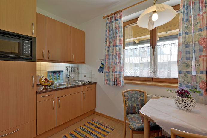 Imagen de la habitación del Hotel Garni Tirol. Foto 19