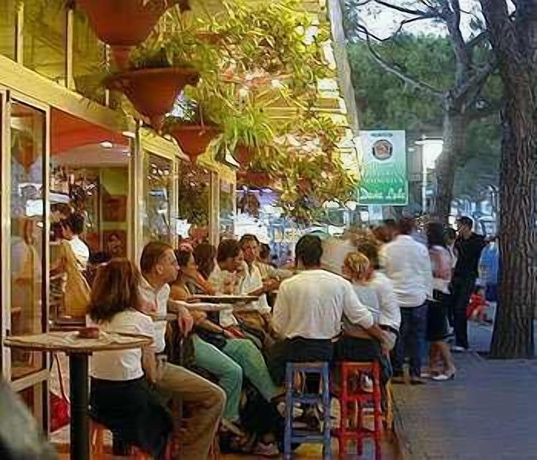 Imagen del bar/restaurante del Hotel Garni Tosca. Foto 8