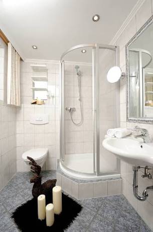 Imagen de la habitación del Hotel Garni Val&uuml;lla. Foto 7