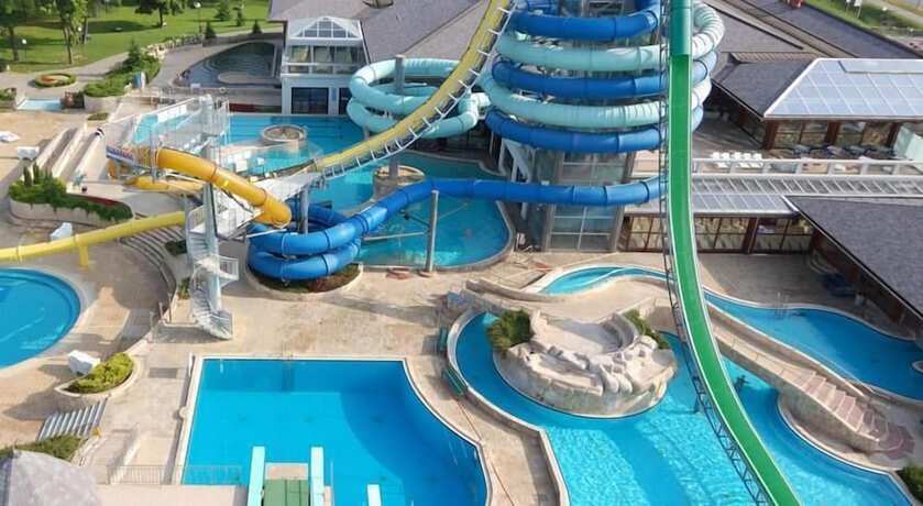 Imagen de la piscina del Hotel Garni Villa Tamara. Foto 19