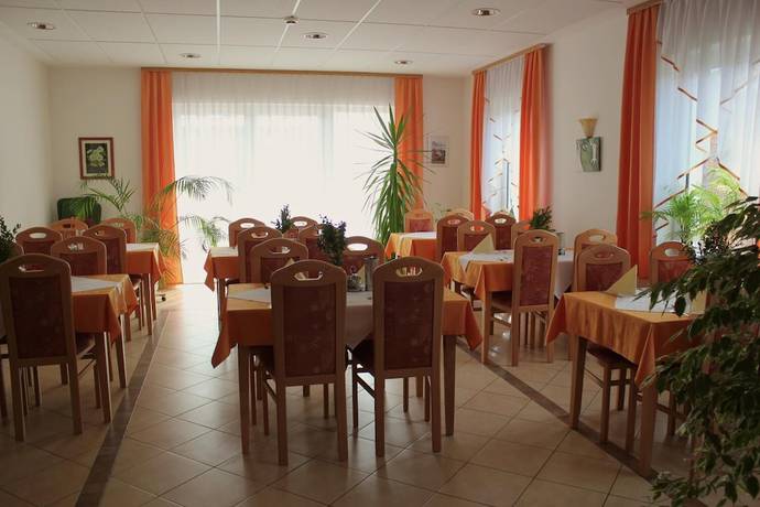 Imagen del bar/restaurante del Hotel Garni Villa Tamara. Foto 3