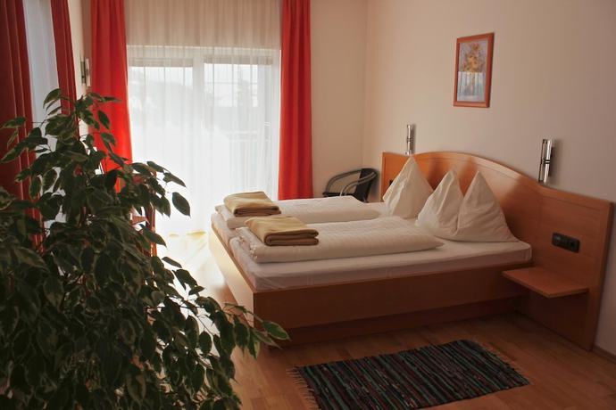 Imagen de la habitación del Hotel Garni Villa Tamara. Foto 17