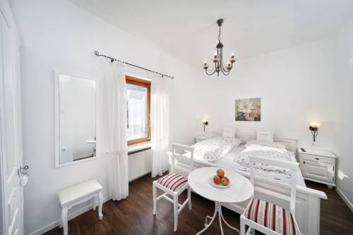 Imagen de la habitación del Hotel Garni Villa Tyrol. Foto 5